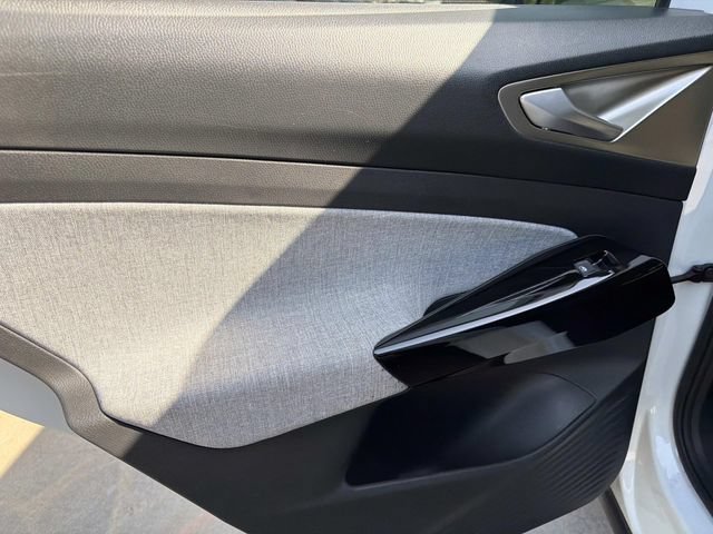 Certified 2023 Volkswagen ID.4 Pro RWD image 9