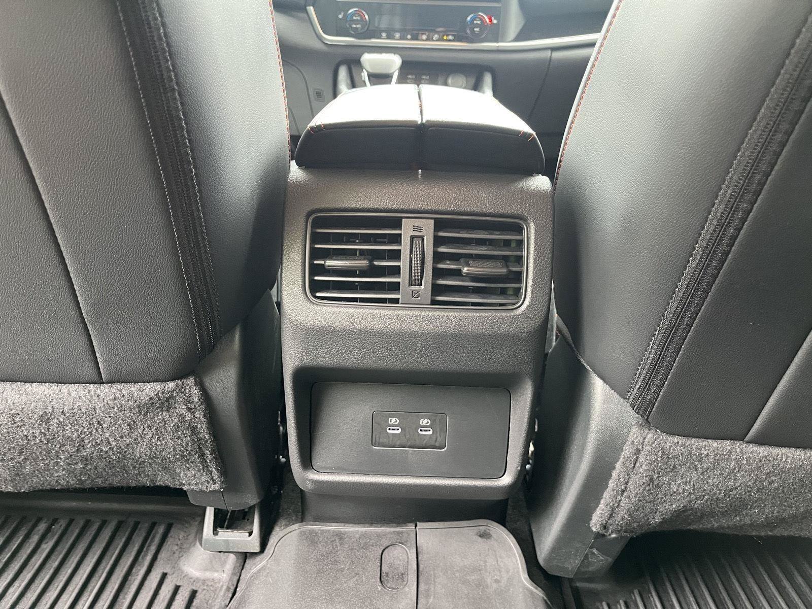 Certified 2025 Nissan Rogue SV AWD/4WD image 17