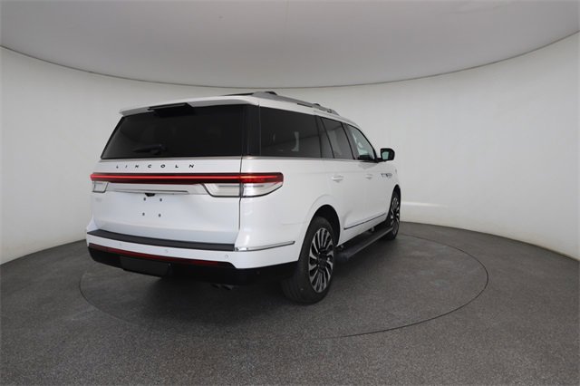 Used 2024 Lincoln Navigator Black Label image 17