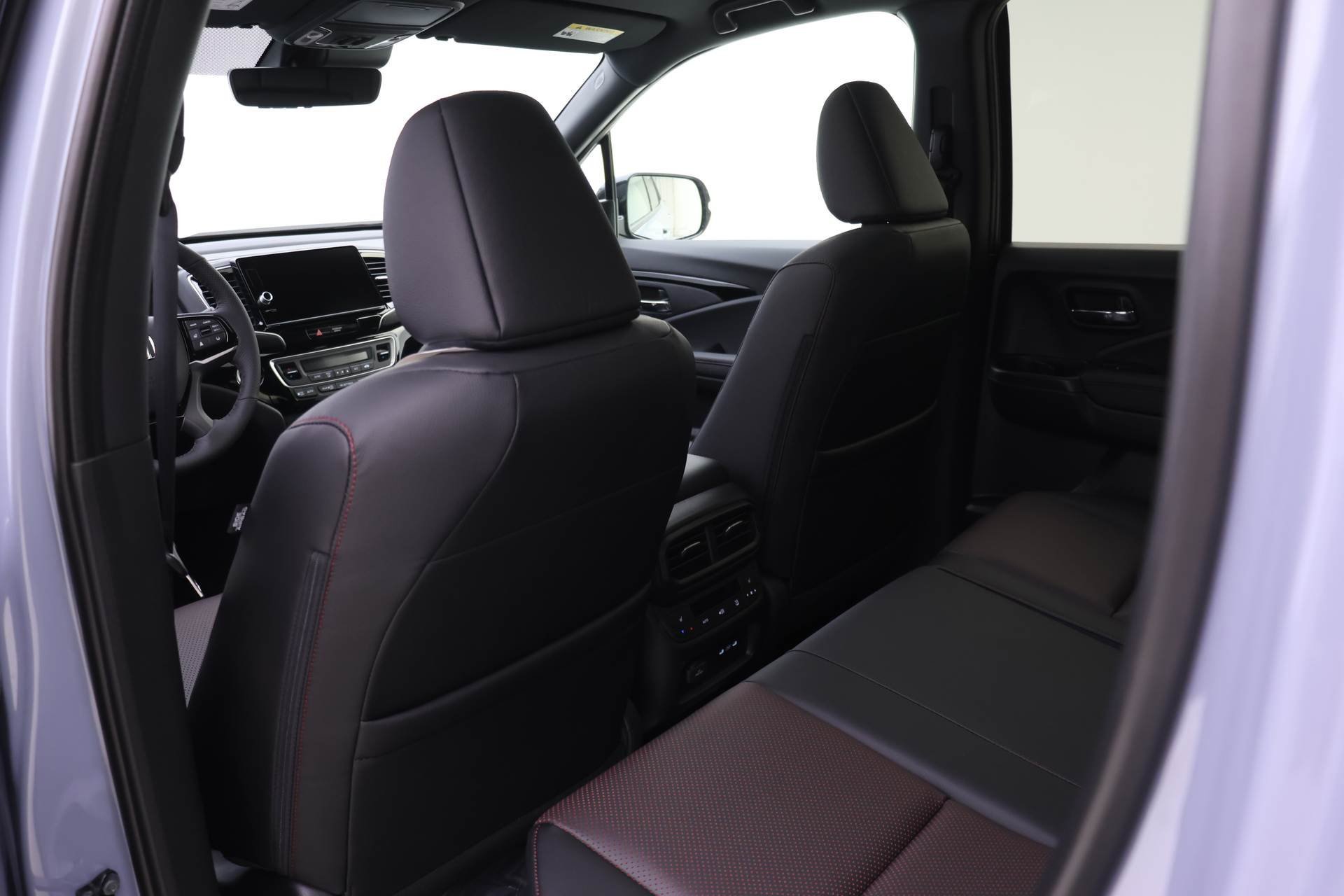 New 2026 Honda Ridgeline Black Edition image 10