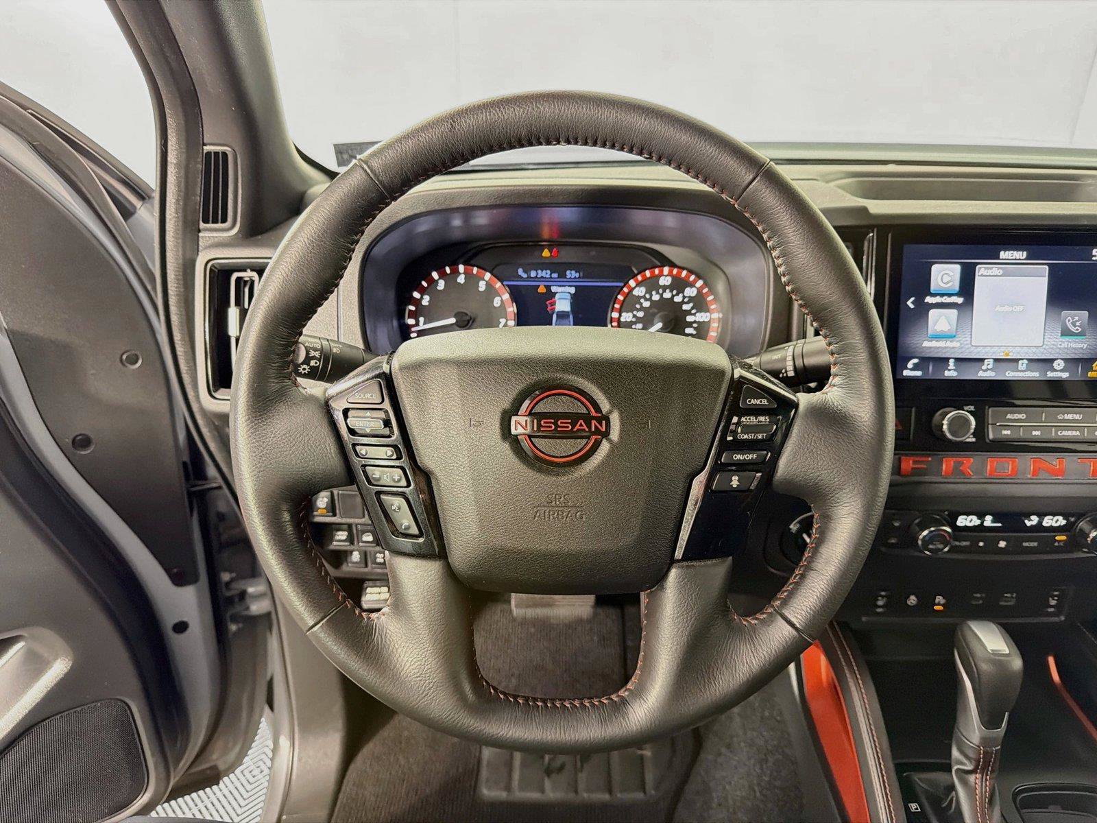 Used 2025 Nissan Frontier PRO-4X w/ Pro Convenience Package AWD/4WD image 3