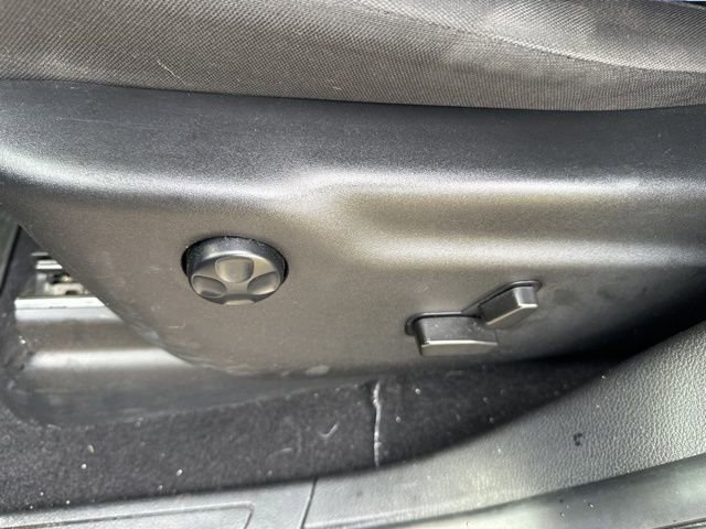 Used 2021 Jeep Grand Cherokee Laredo image 33