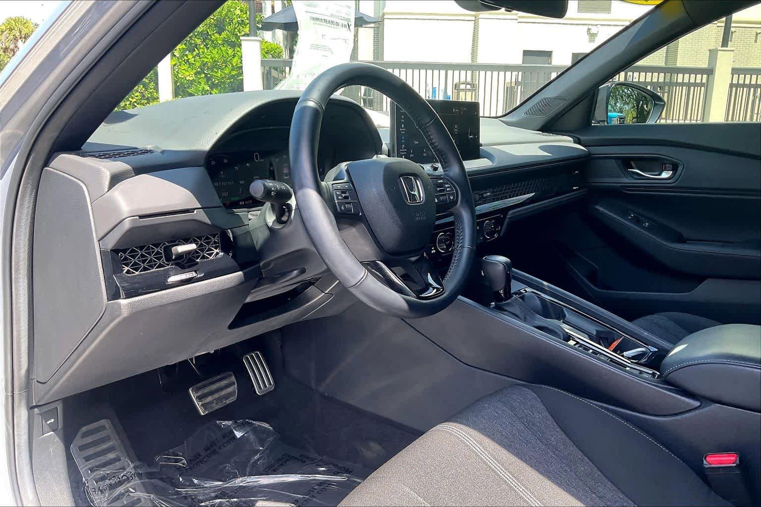 Used 2024 Honda Accord Sport image 15