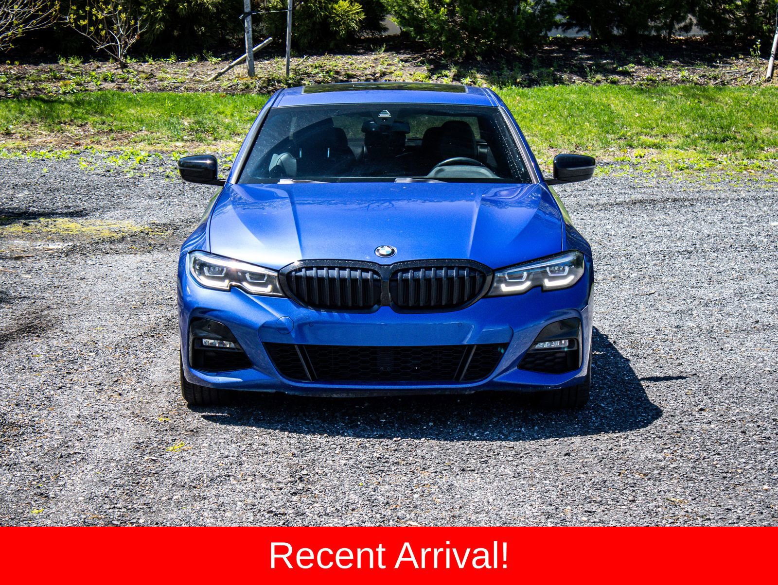 Used 2022 BMW 330i Sedan w/ M Sport Package RWD image 2