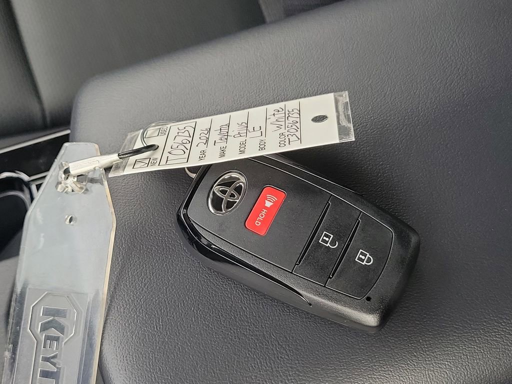 New 2026 Toyota Prius XSE image 38