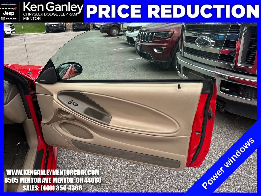 Used 2003 Ford Mustang Convertible RWD image 18