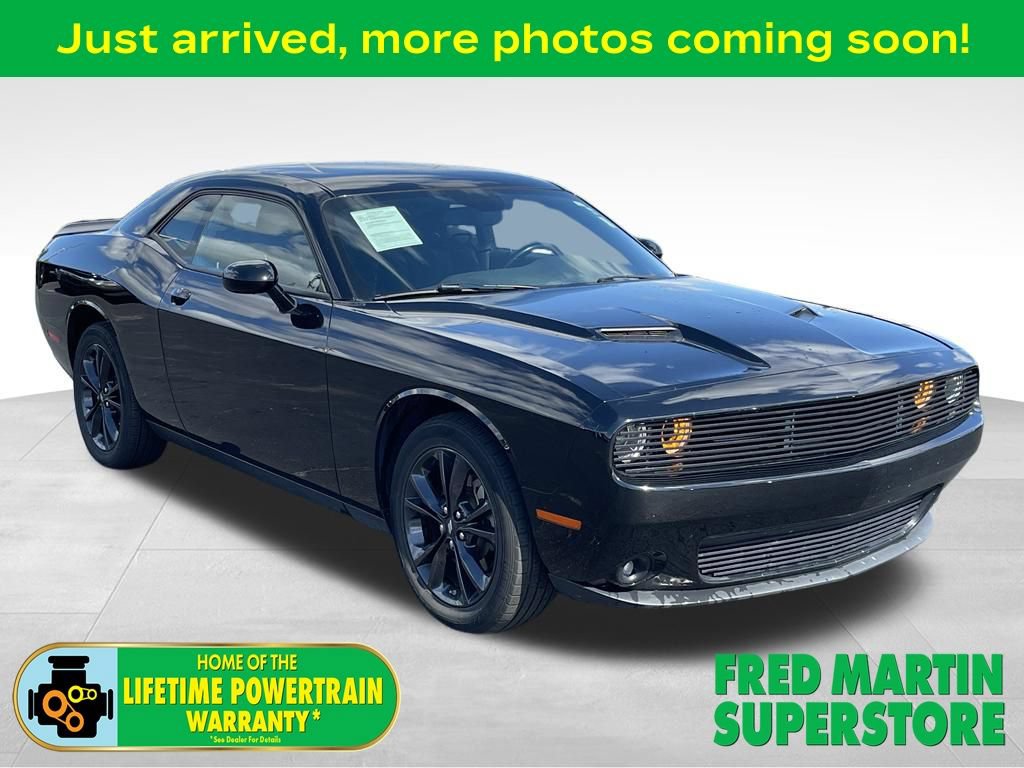 Used 2022 Dodge Challenger SXT w/ Blacktop Package AWD/4WD 360° Tour