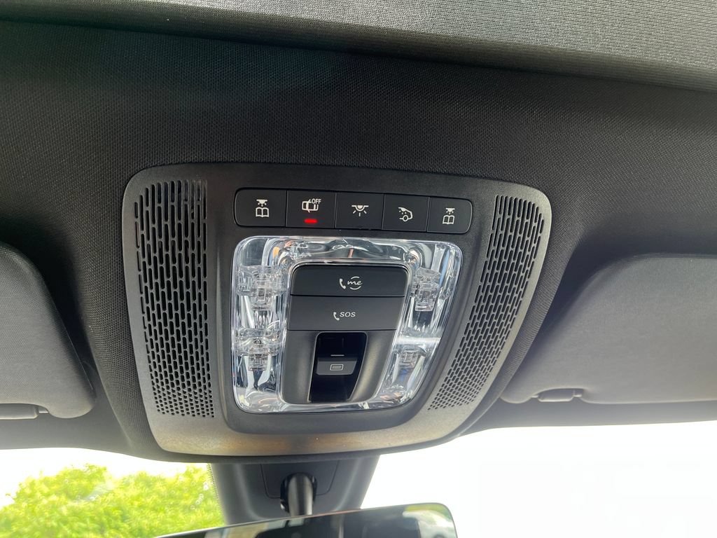 Used 2023 Mercedes-Benz GLB 250 4MATIC image 33