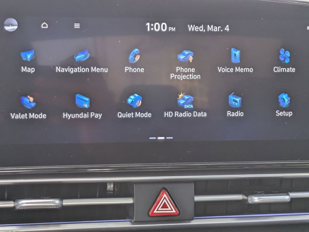 Used 2025 Hyundai Elantra SEL FWD image 18