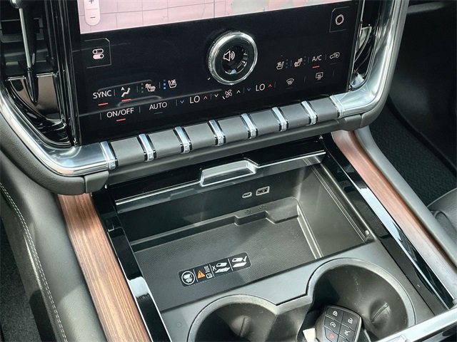 New 2026 GMC Yukon Denali w/ Sun & Power Step Package image 18