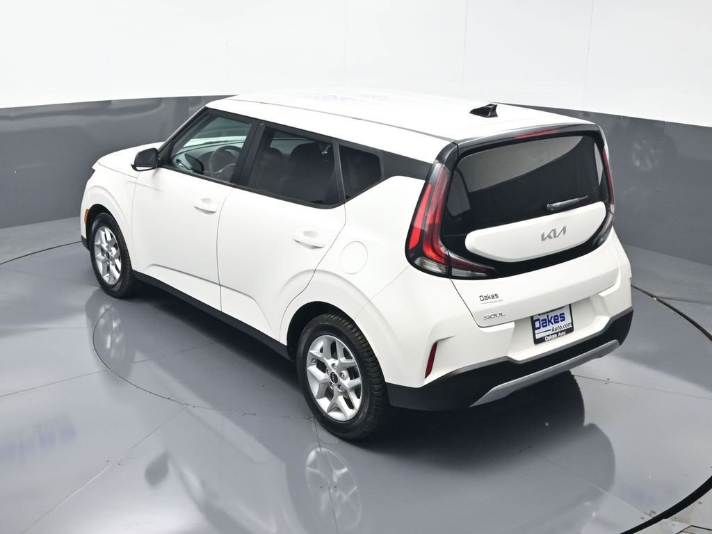 Used 2023 Kia Soul LX w/ LX Technology Package image 47