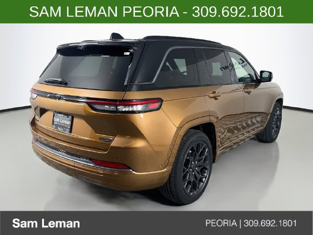 New 2027 Jeep Grand Cherokee Summit AWD/4WD image 7