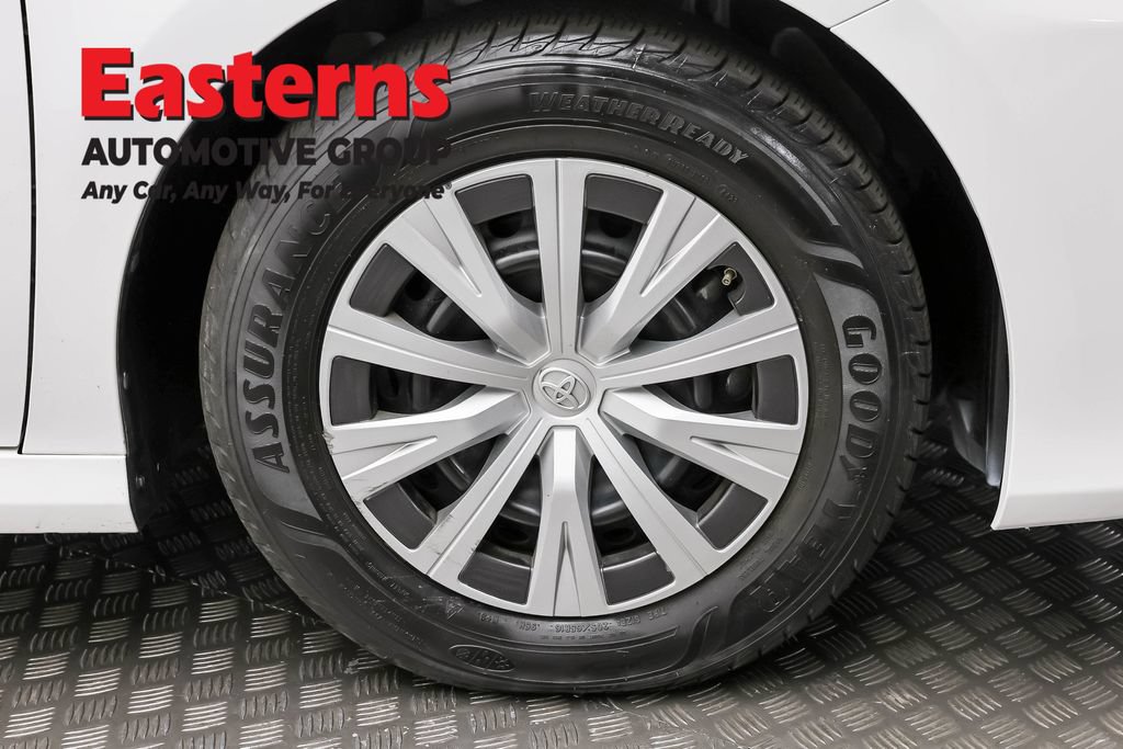 Used 2023 Toyota Camry LE FWD image 27