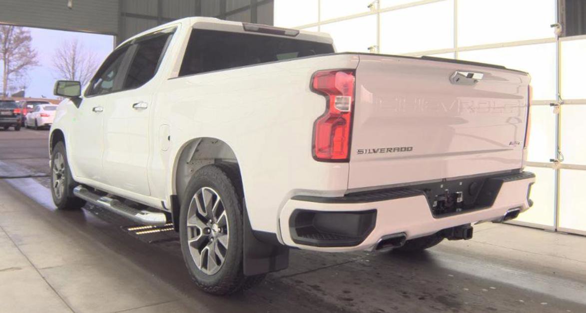 Used 2022 Chevrolet Silverado 1500 RST w/ Z71 Off-Road Package image 8