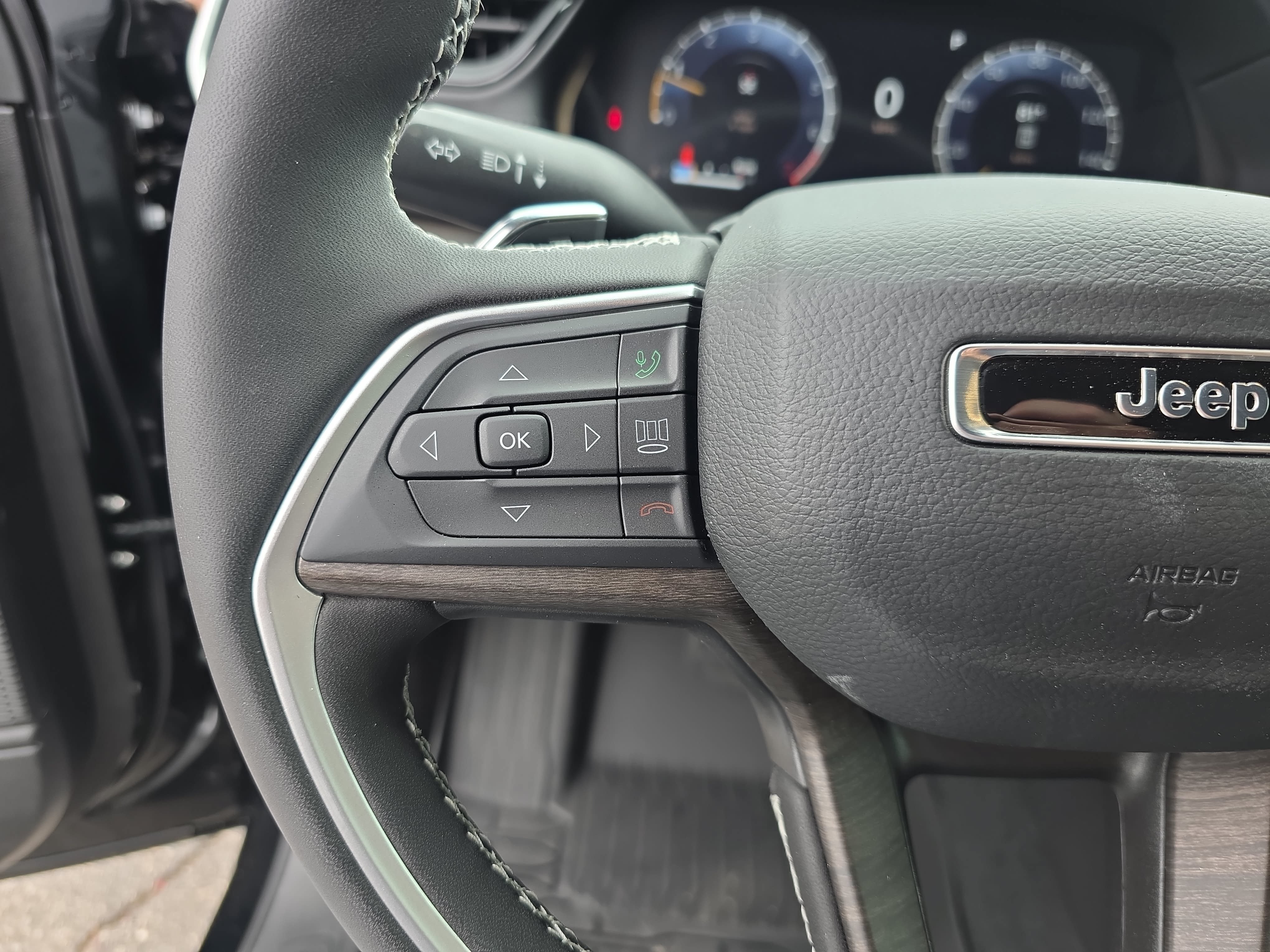 New 2026 Jeep Grand Cherokee Altitude AWD/4WD image 15