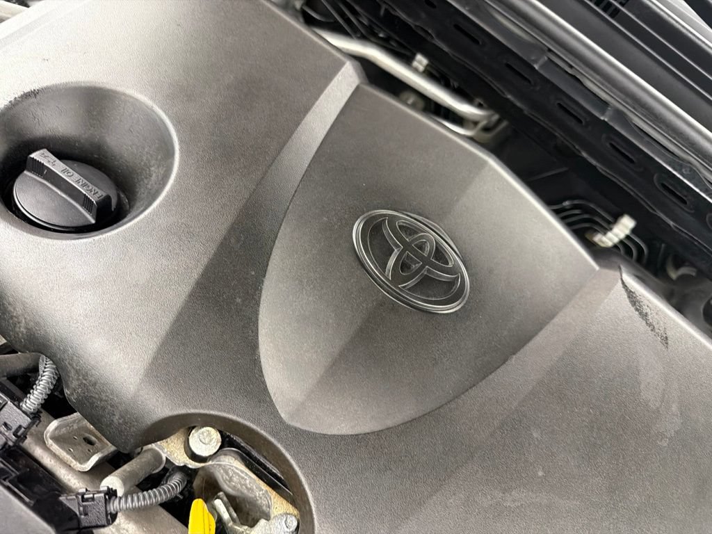 Used 2018 Toyota Camry LE FWD image 27