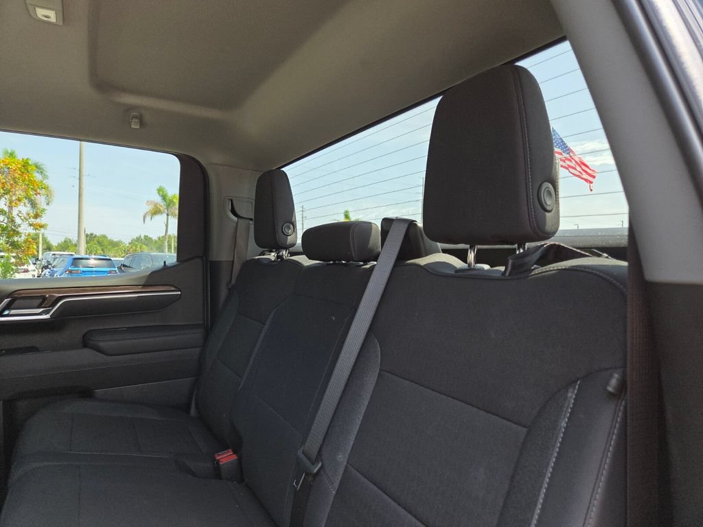 Used 2026 Chevrolet Silverado 1500 LT AWD/4WD image 21