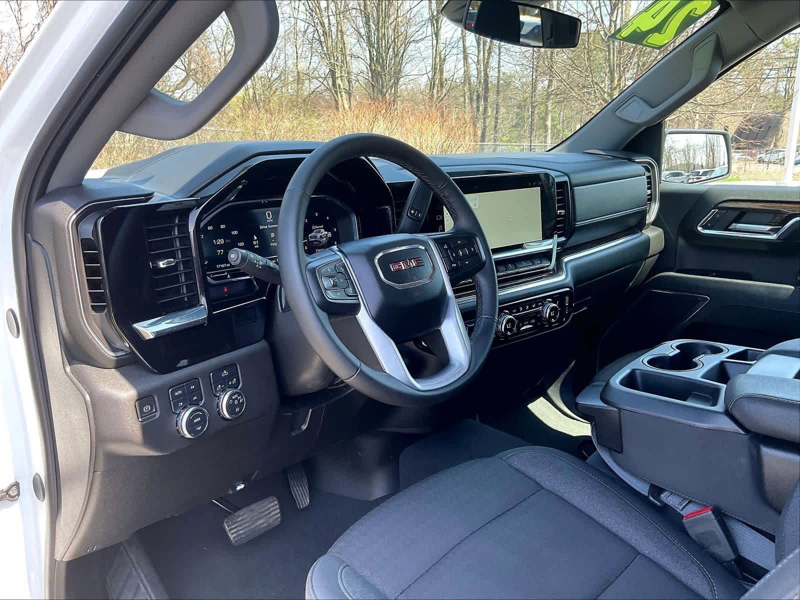 Used 2024 GMC Sierra 1500 Elevation w/ X31 Off-Road Package AWD/4WD image 8
