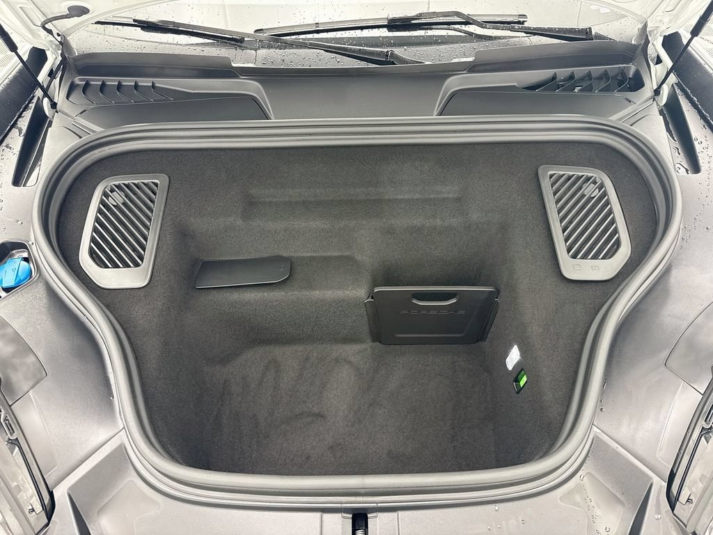 Used 2024 Porsche Macan 4 Electric AWD/4WD image 30