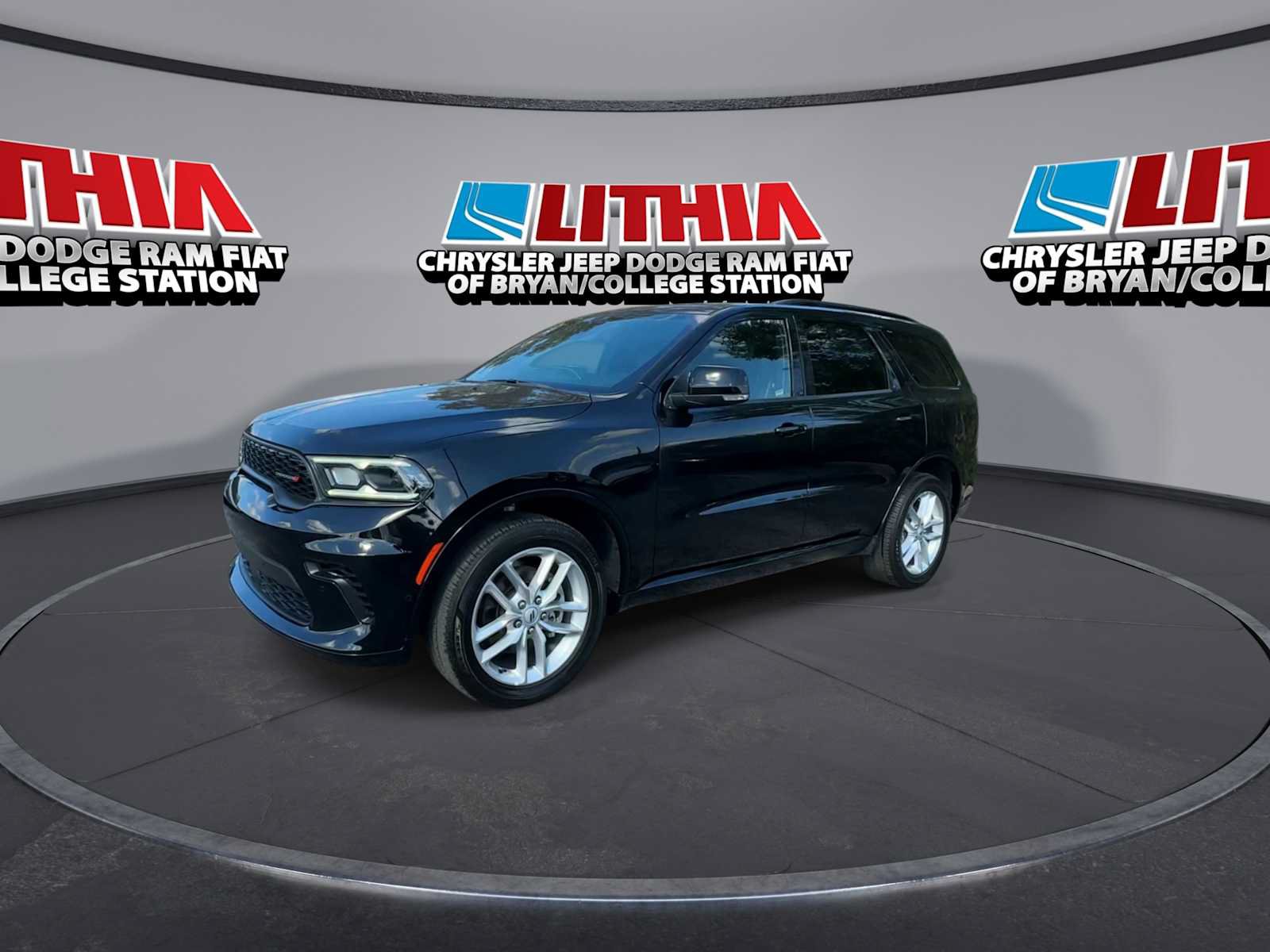 Used 2025 Dodge Durango GT AWD/4WD image 4