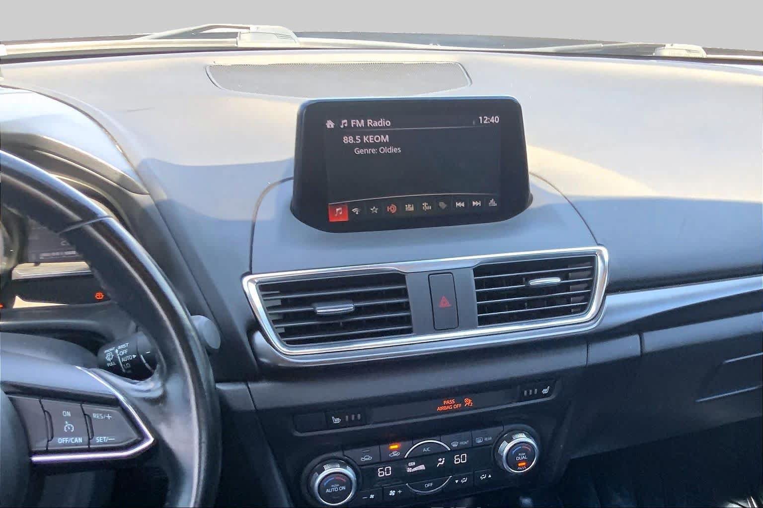 Used 2018 MAZDA MAZDA3 Grand Touring FWD image 7