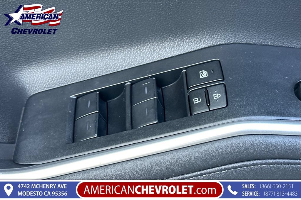 Used 2023 Toyota Highlander XLE AWD/4WD image 12