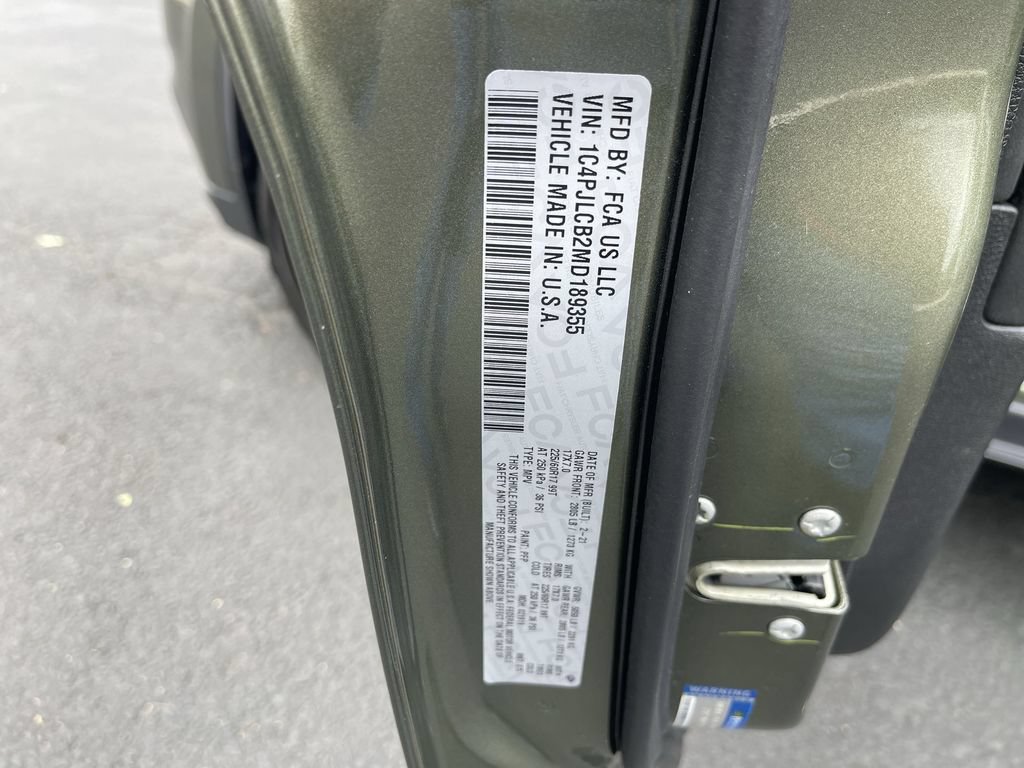 Used 2021 Jeep Cherokee Latitude FWD image 31