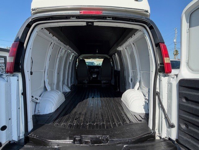 Used 2006 Chevrolet Express 3500 Extended image 19