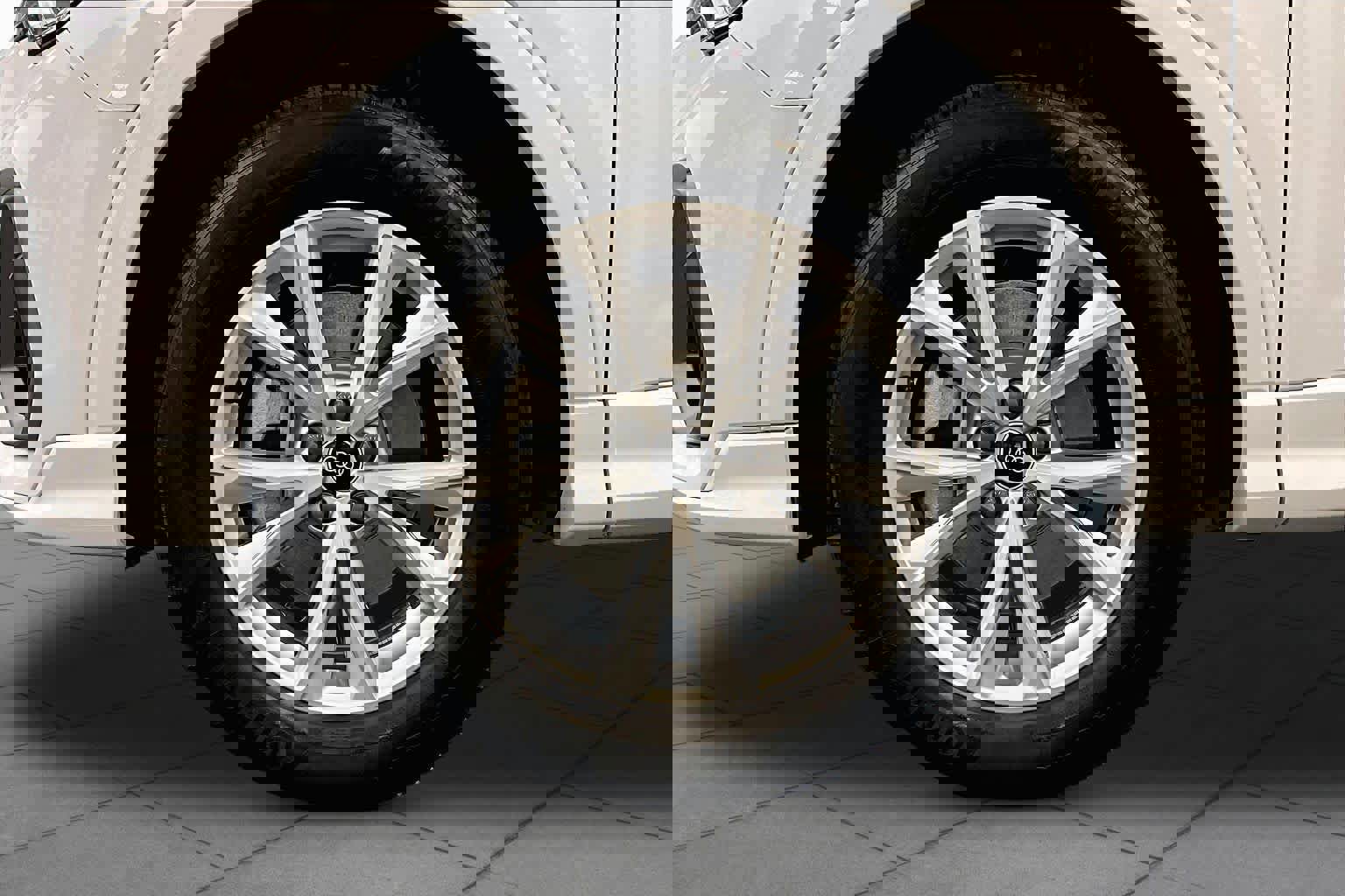 Certified 2025 Audi Q3 2.0T Premium w/ Convenience Package AWD/4WD image 11