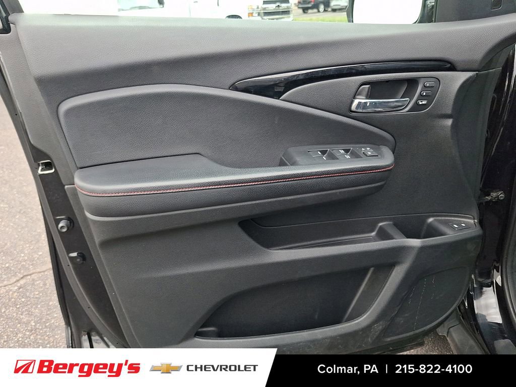 Used 2021 Honda Pilot Black Edition image 17