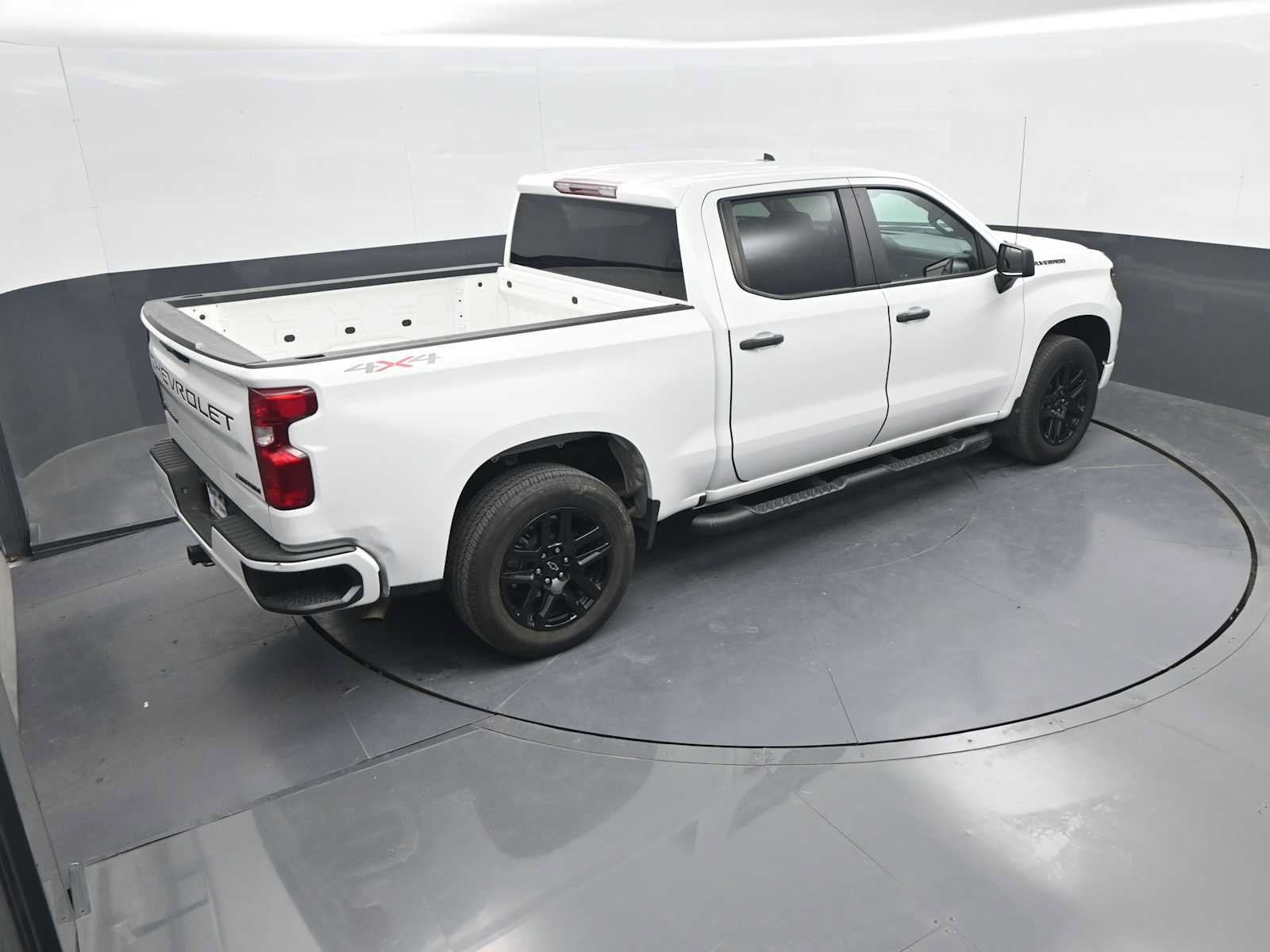 Used 2024 Chevrolet Silverado 1500 Custom w/ LPO, Dark Essentials Package AWD/4WD image 31