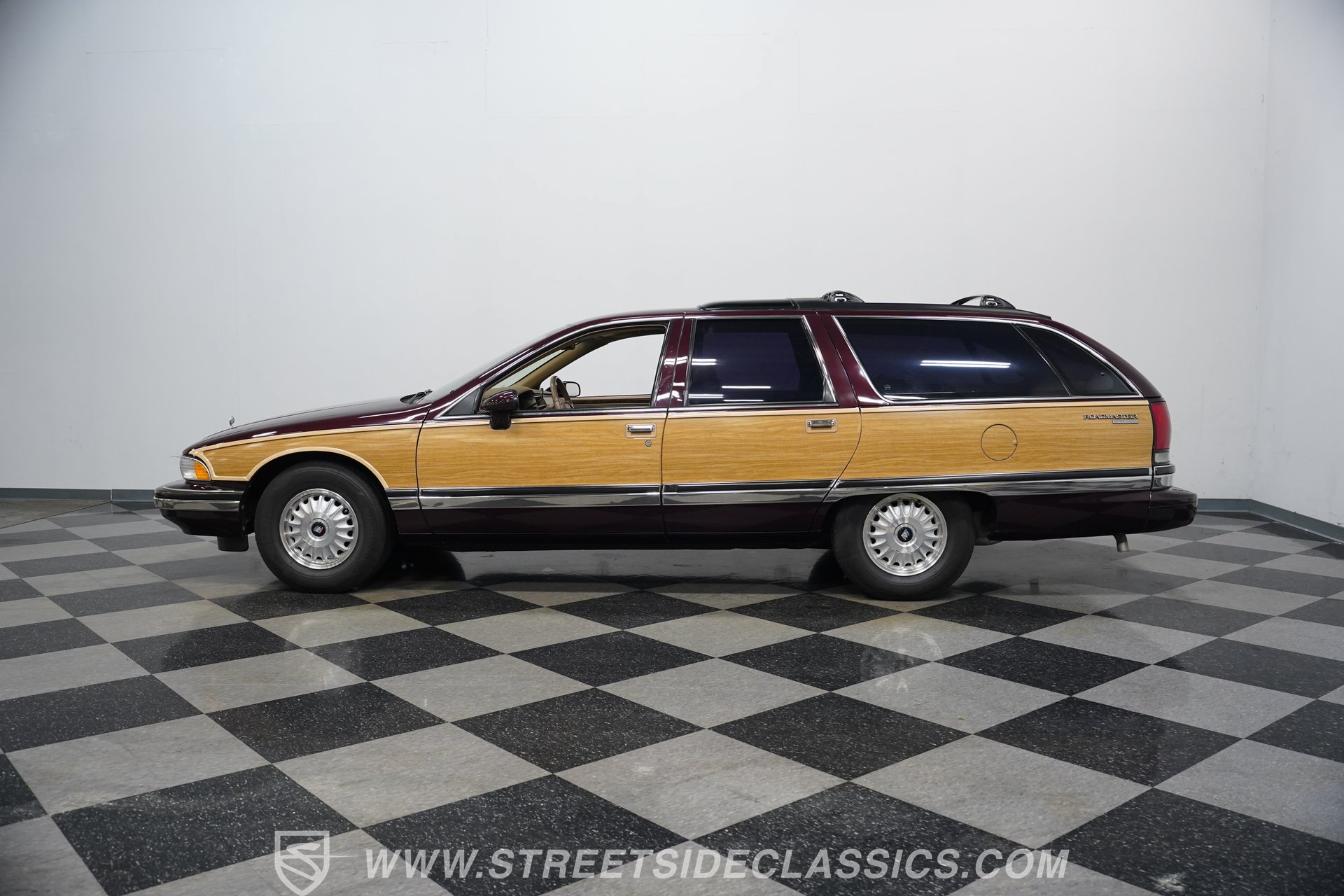 Used 1994 Buick Roadmaster Estate RWD image 2