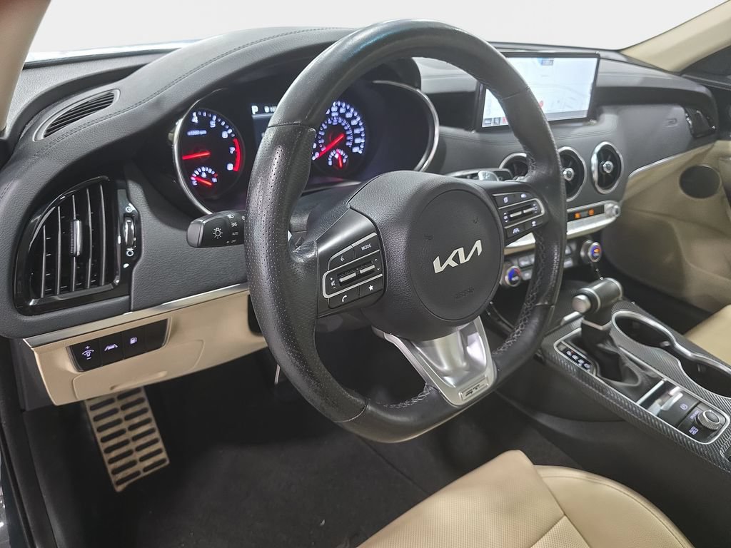 Used 2023 Kia Stinger GT-Line w/ Sun & Sound Package RWD image 24