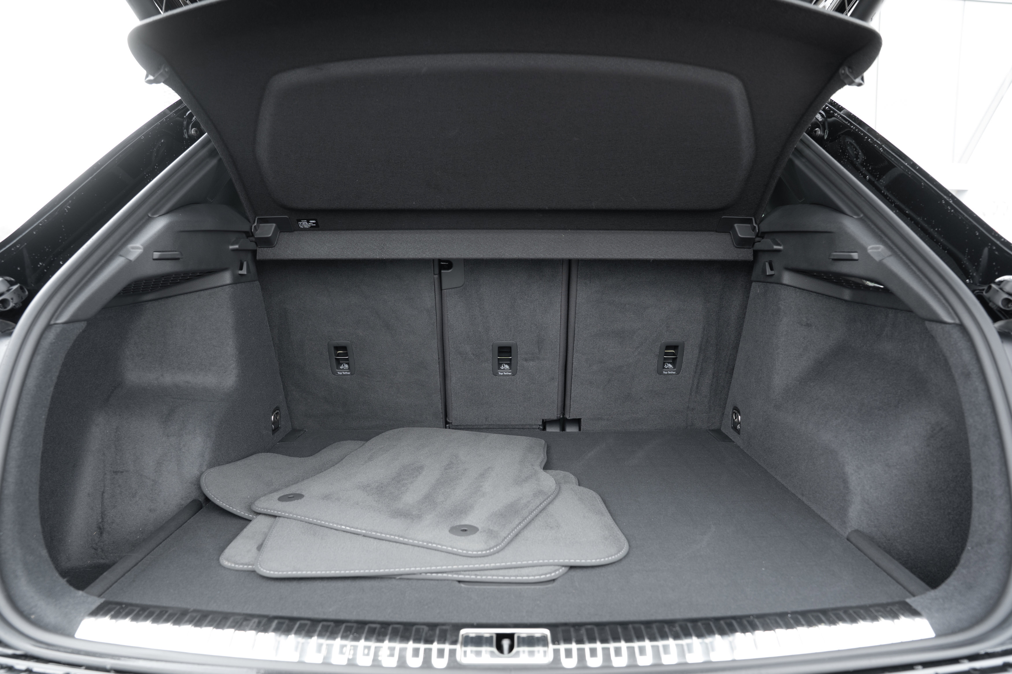 Certified 2024 Audi Q3 2.0T Premium image 28