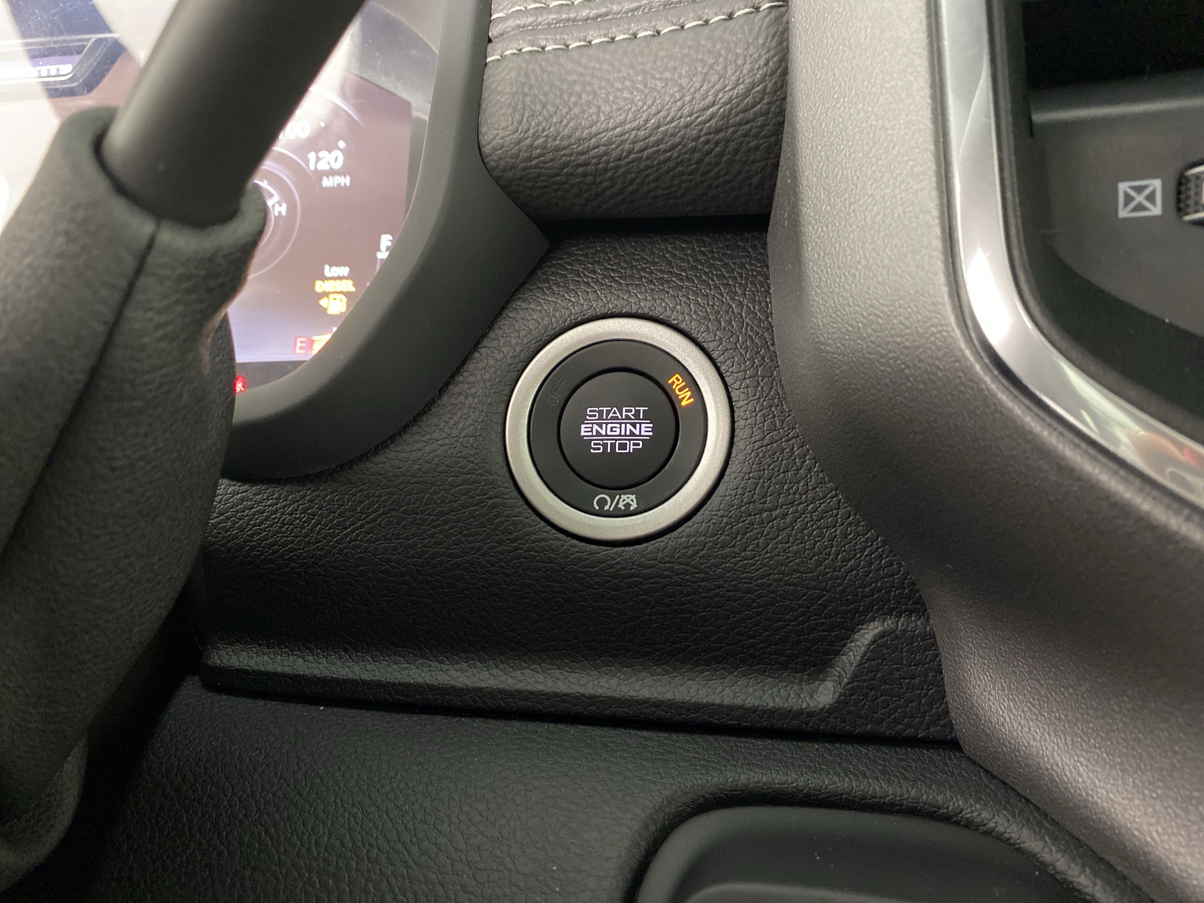 New 2026 RAM 3500 Laramie AWD/4WD image 26