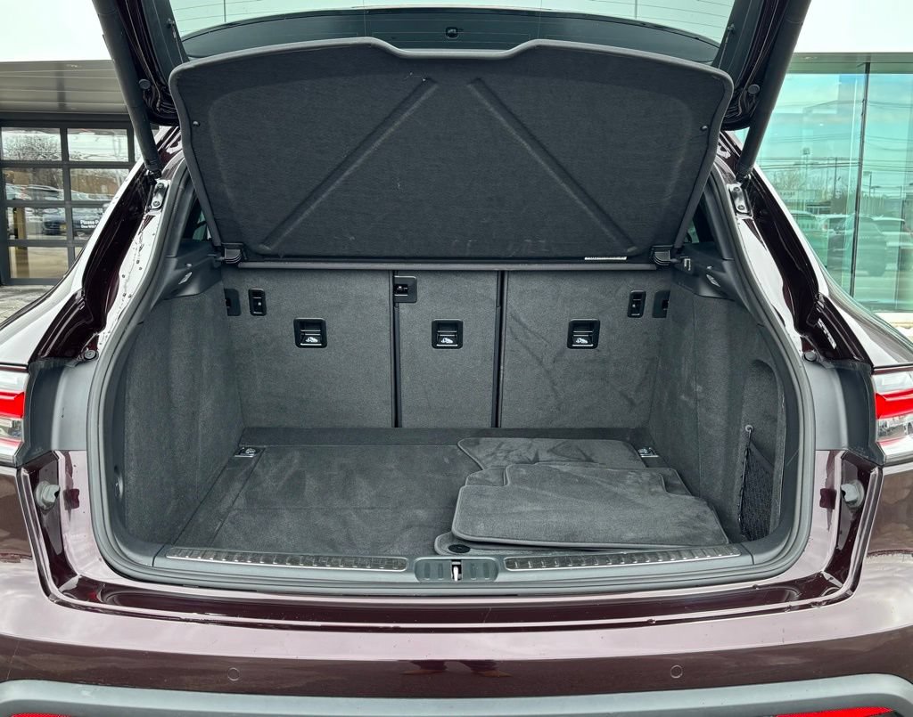 Certified 2026 Porsche Macan AWD/4WD image 27