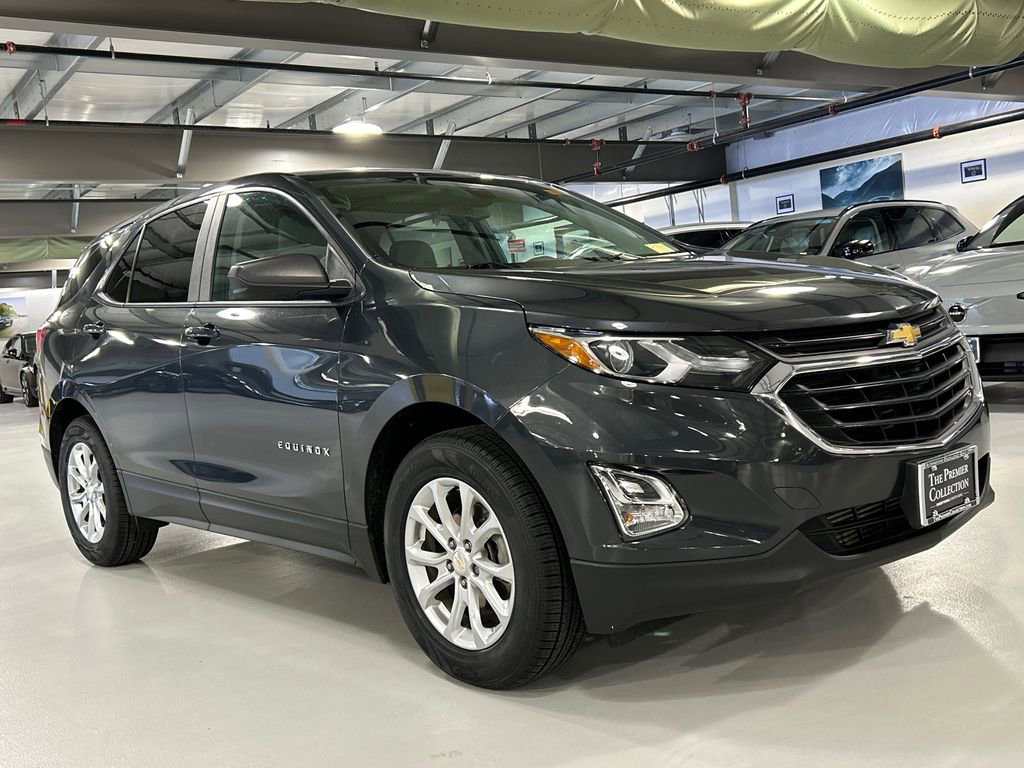Used 2020 Chevrolet Equinox LS w/ LS Convenience Package image 1