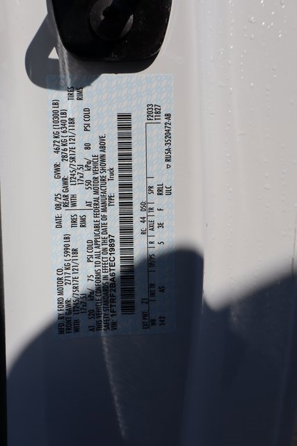 New 2026 Ford F250 XL w/ XL Chrome Package image 30