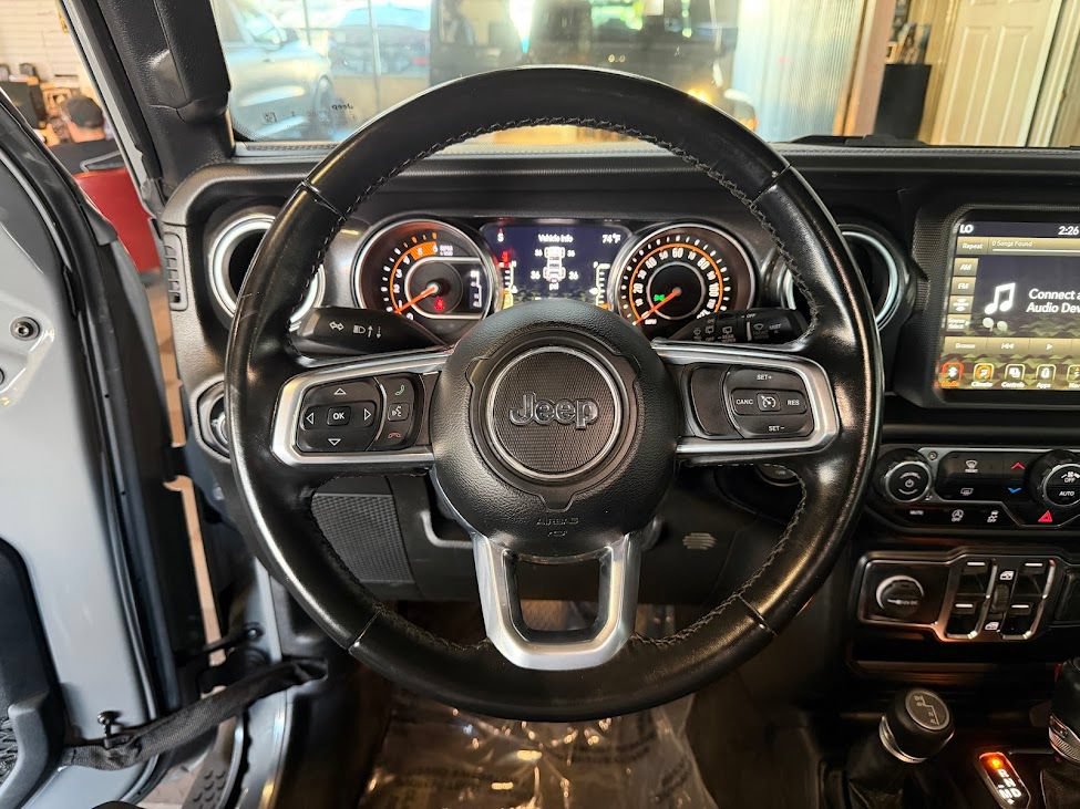 Used 2021 Jeep Wrangler Unlimited Sahara AWD/4WD image 17