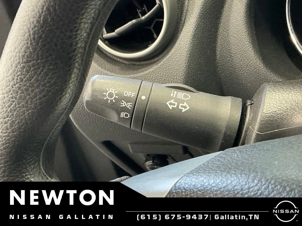 Used 2015 Nissan Rogue S FWD image 24