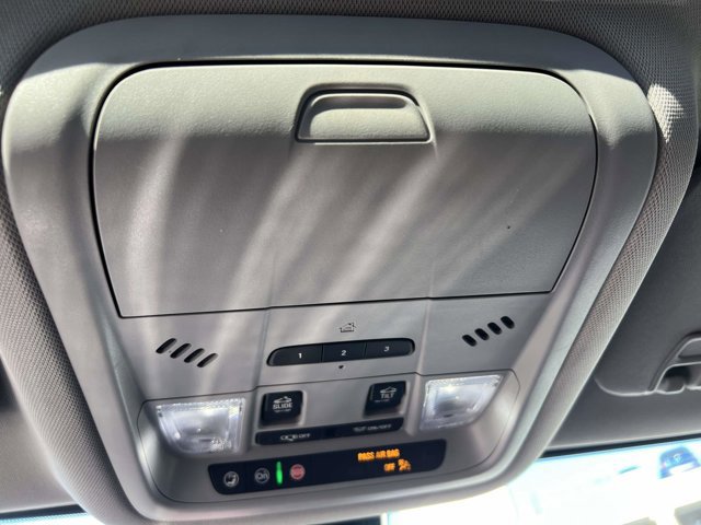 Used 2023 GMC Acadia AT4 w/ Technology Package image 33