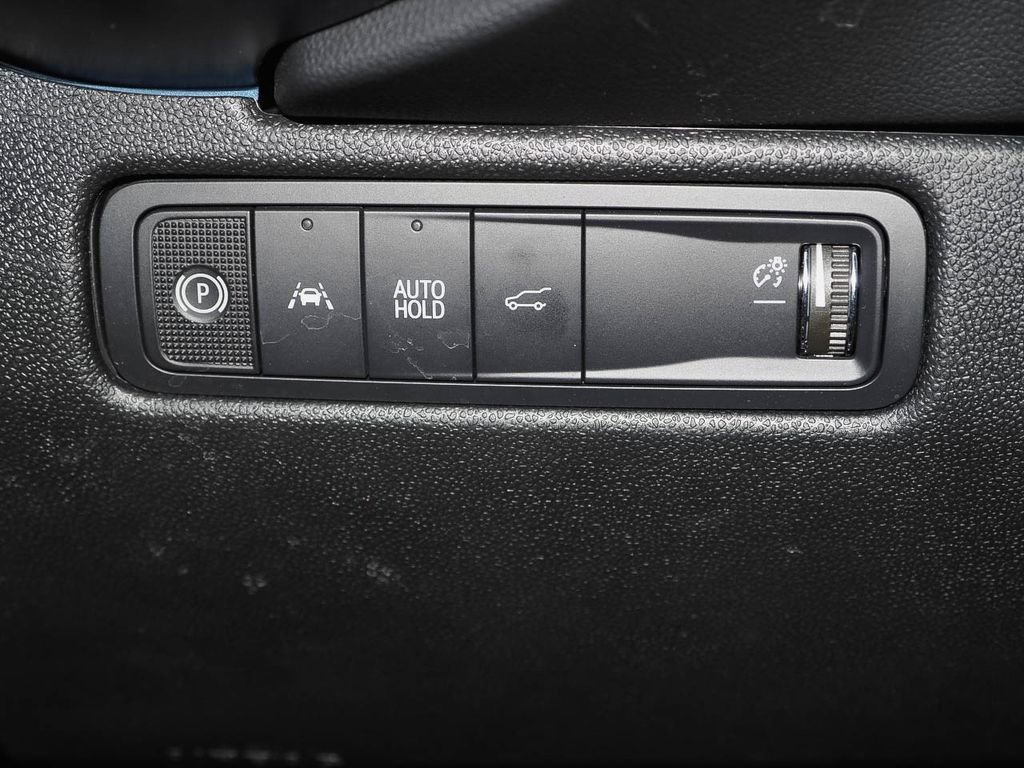 Used 2025 Chevrolet Equinox EV LT w/ Convenience Package FWD image 25