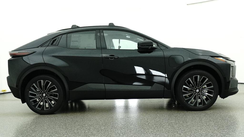 New 2026 Toyota C-HR AWD/4WD image 30
