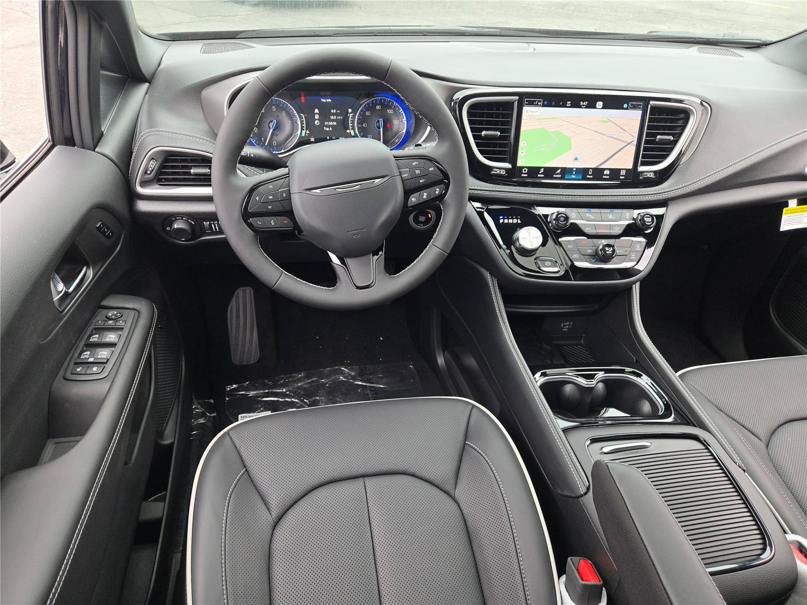 New 2027 Chrysler Pacifica Limited AWD/4WD image 21