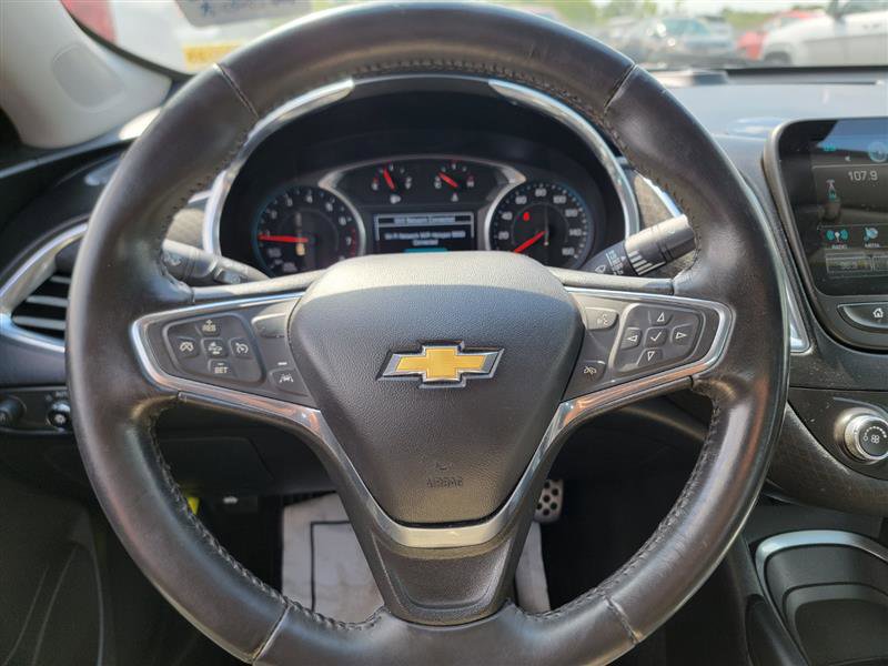 Used 2017 Chevrolet Malibu LT w/ Driver Confidence Package image 23