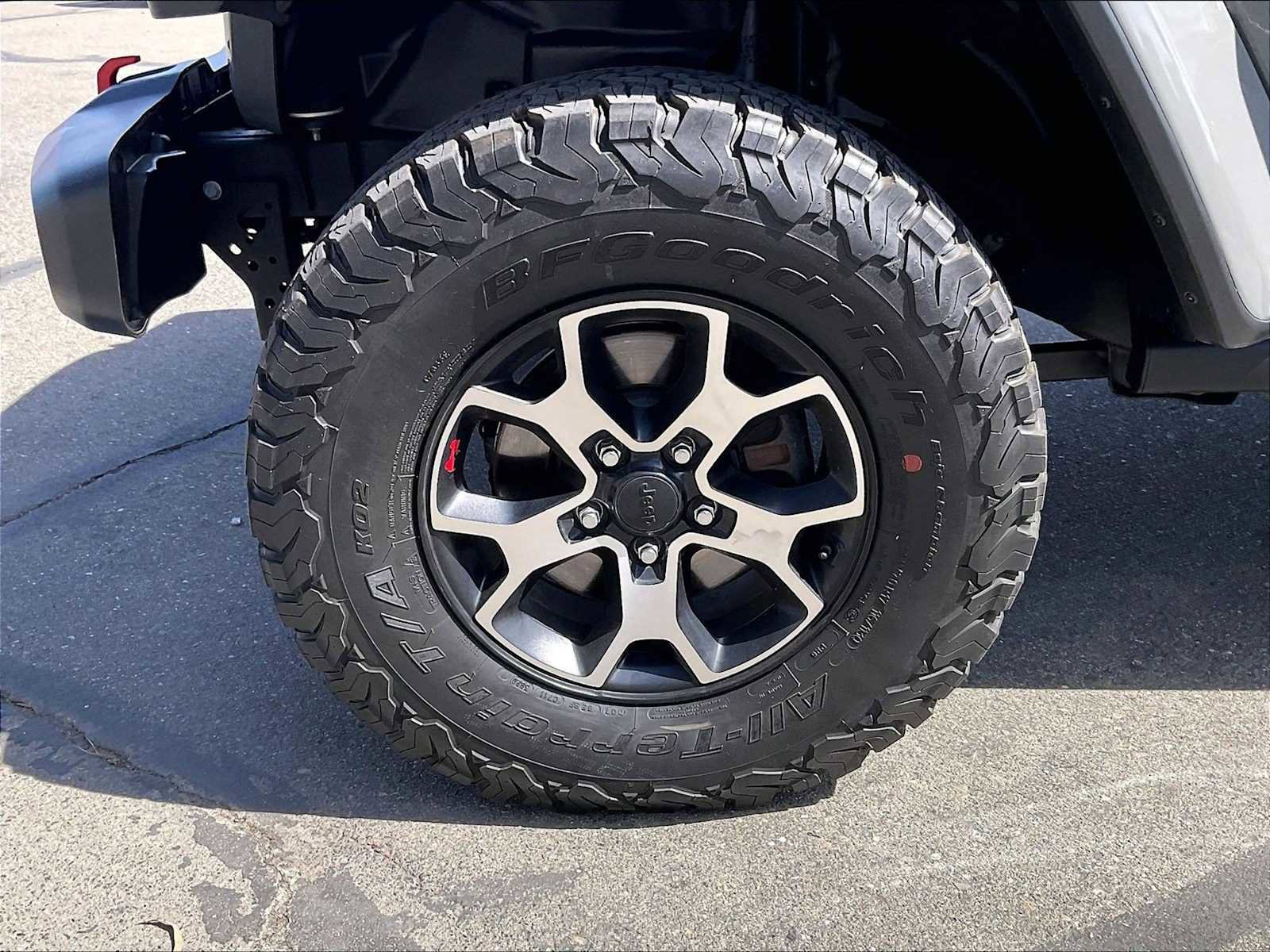 Used 2021 Jeep Wrangler Unlimited Rubicon AWD/4WD image 11