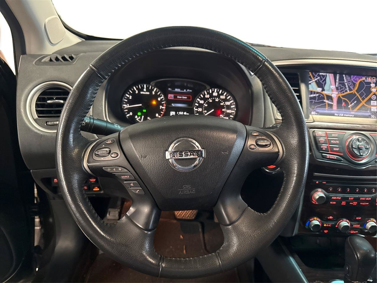 Used 2015 Nissan Pathfinder Platinum w/ Cargo Package FWD image 15