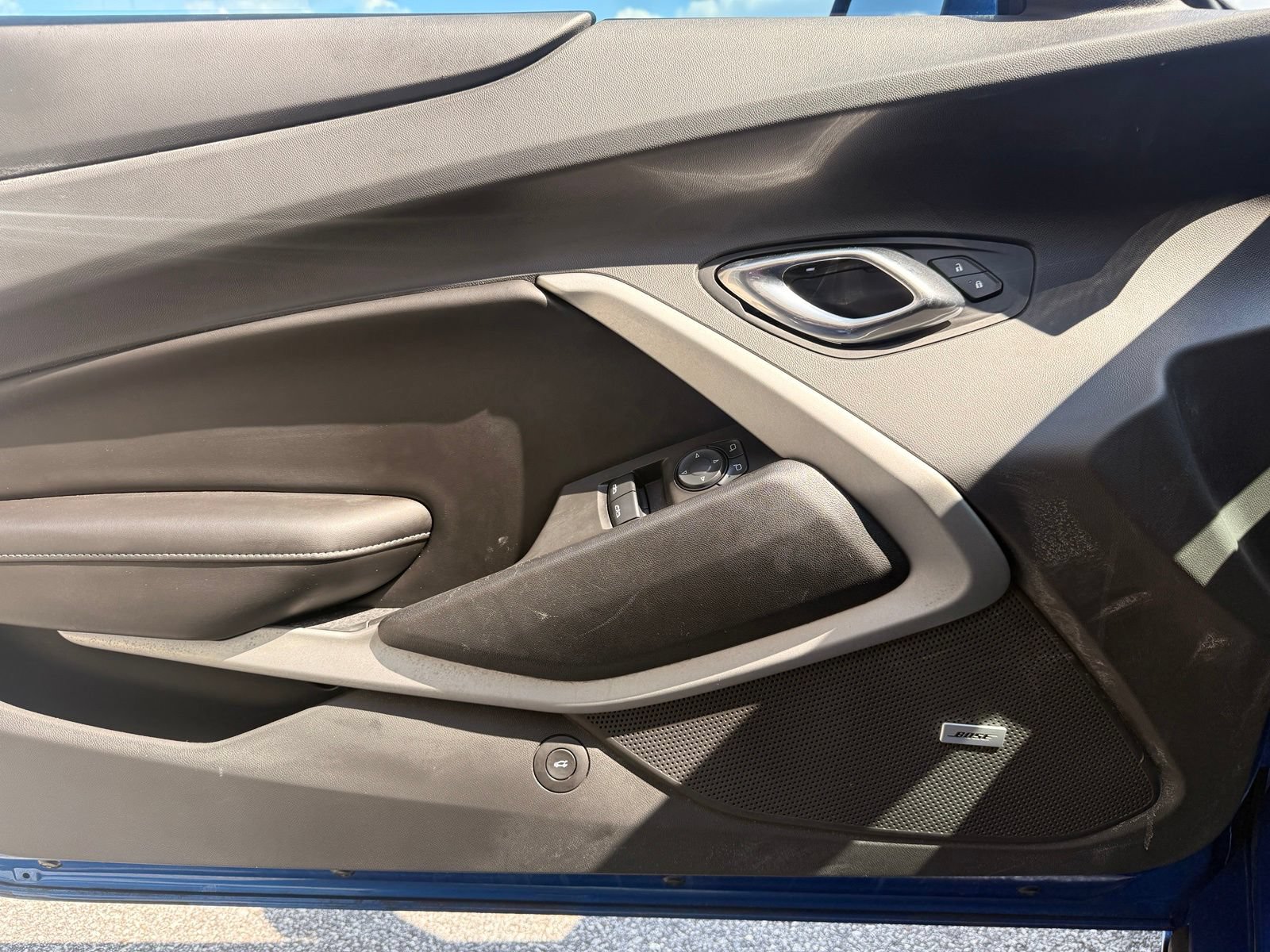 Used 2017 Chevrolet Camaro LT w/ Technology Package RWD image 43