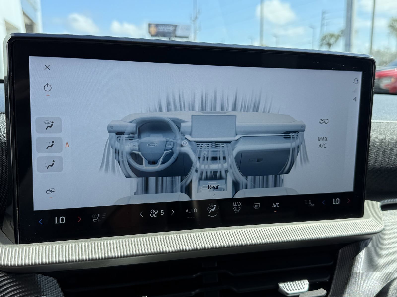 Certified 2025 Ford Explorer ST-Line image 24