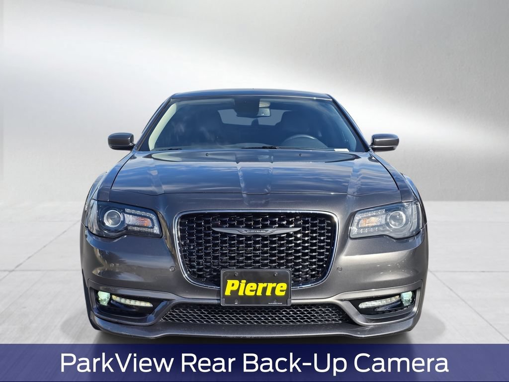 Used 2022 Chrysler 300 Touring L RWD image 7